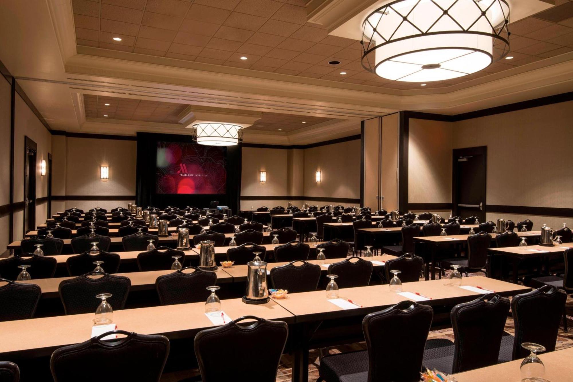 Wichita Marriott Otel Dış mekan fotoğraf